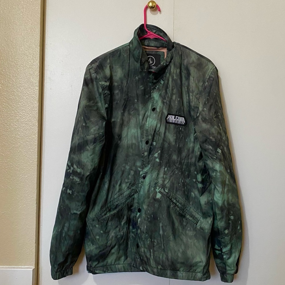 L- Volcom Rainjacket